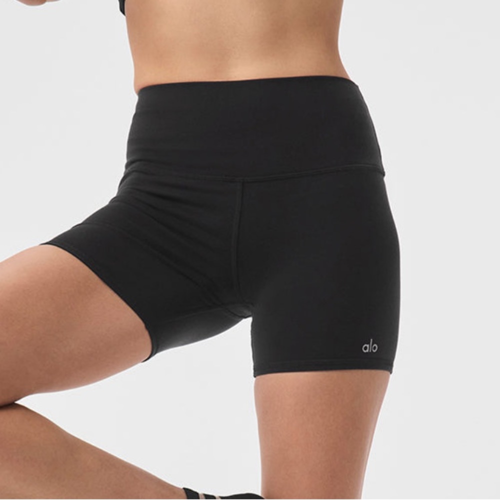 Alo yoga shorts